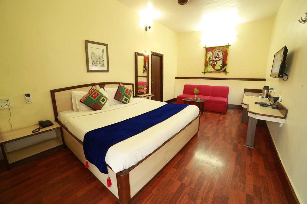 Hotel Karnavati Mount Abu Exterior foto