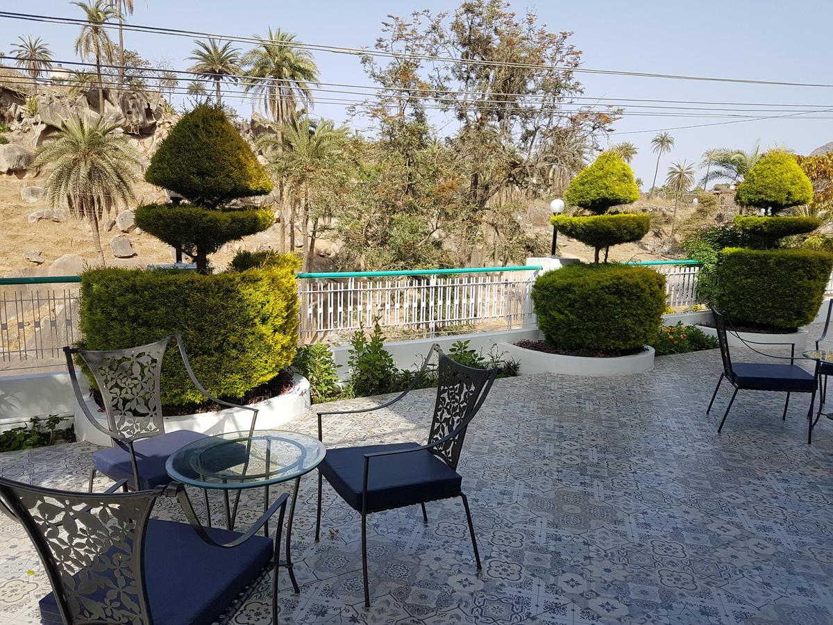 Hotel Karnavati Mount Abu Exterior foto