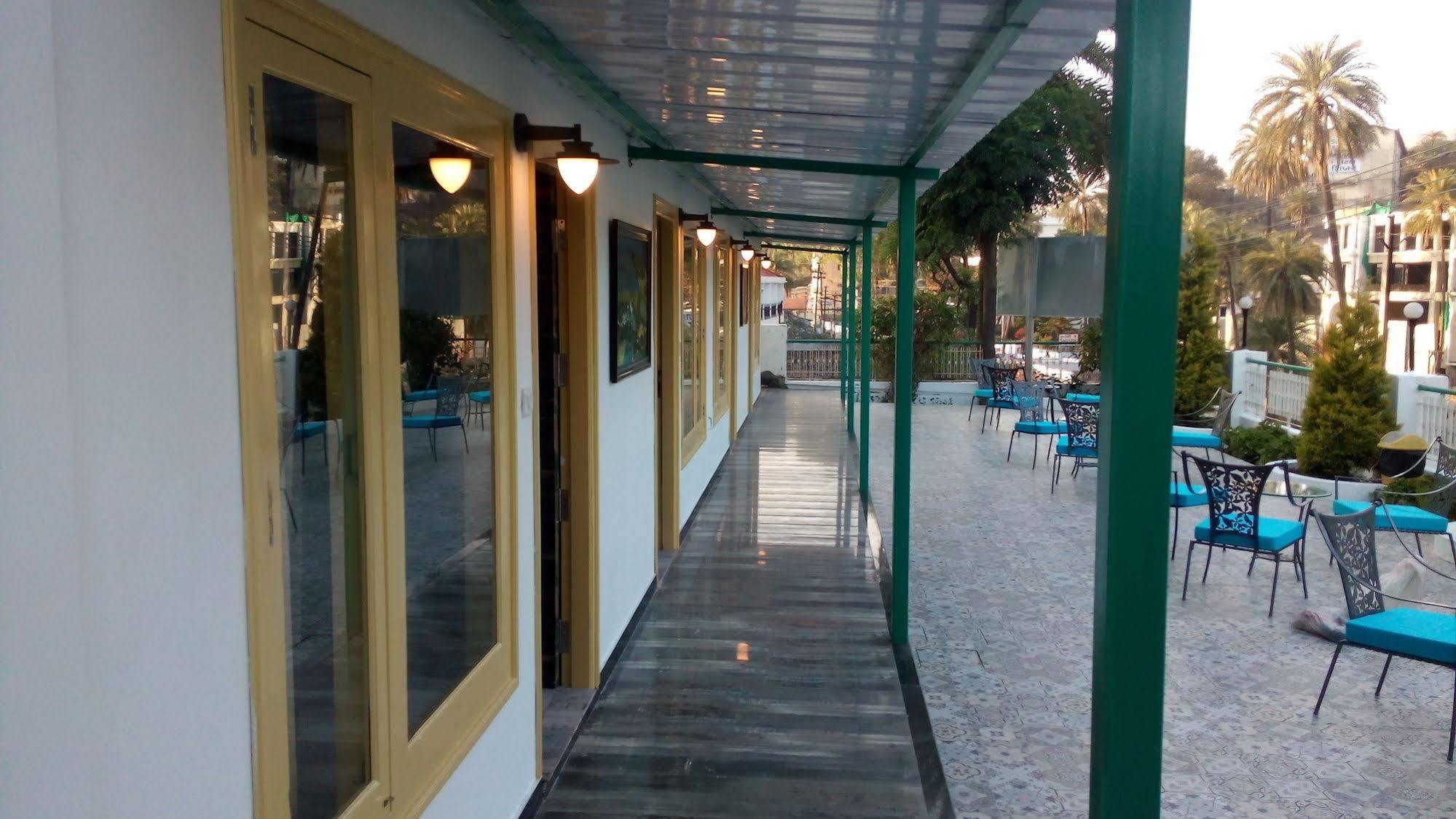 Hotel Karnavati Mount Abu Exterior foto